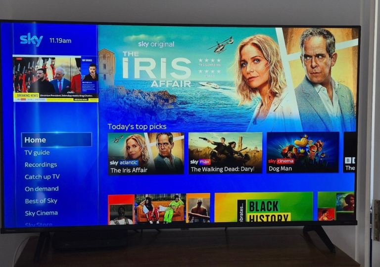 Hisense 50 inches smart uhd hdr led tv 