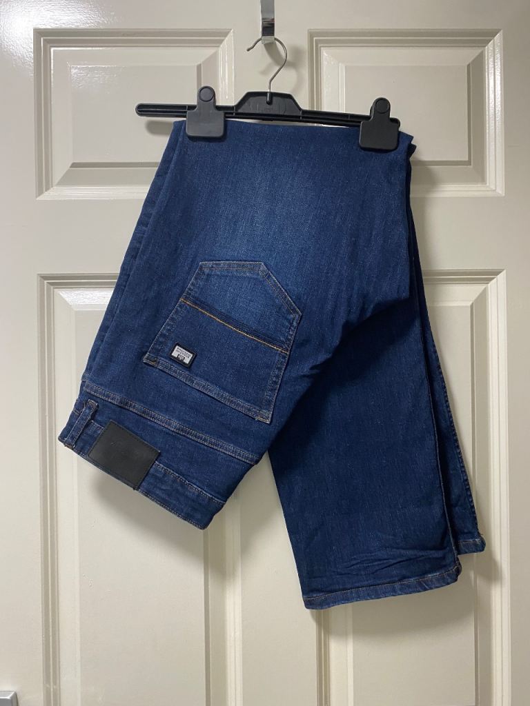 2 pairs Weekend Offender Jeans