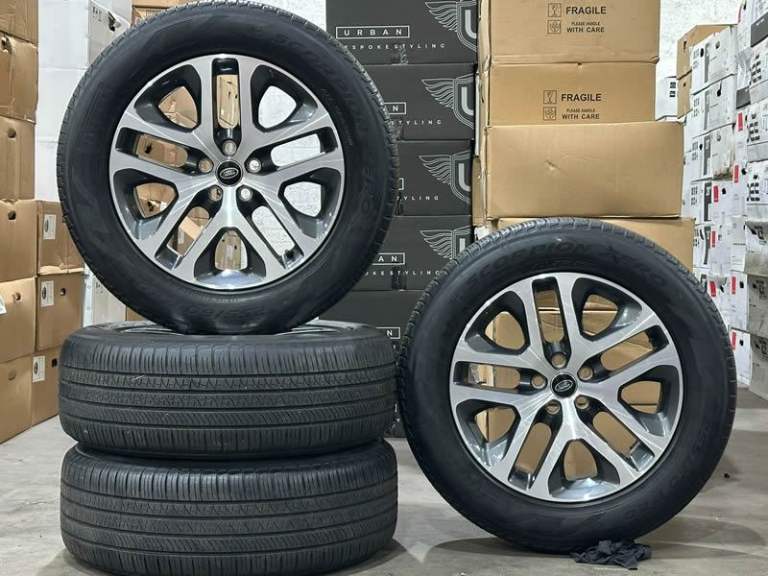 20" GENUINE OEM LAND ROVER DEFENDER 5095 TYRES WHEELS & PIRELLI TYRES