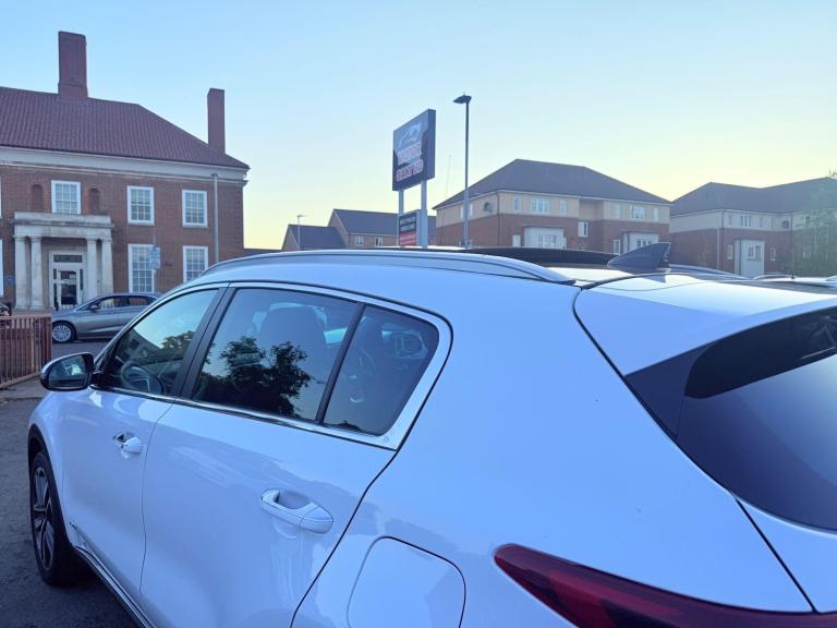 2019 Kia Sportage 1.6 CRDi EcoDynamics+ 4 DCT AWD Euro 6 (s/s) 5dr ESTATE Diesel/Electric Hybrid ...