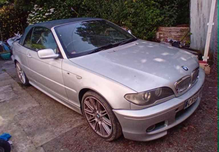 ** 2004 BMW 318 ci 2L Convertible M tech Breaking for Parts **