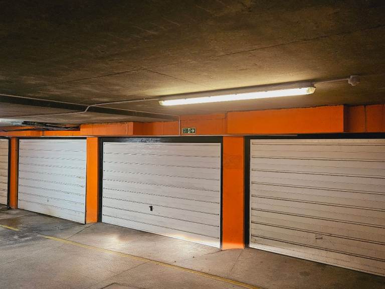 Secure Garage in Central Brighton