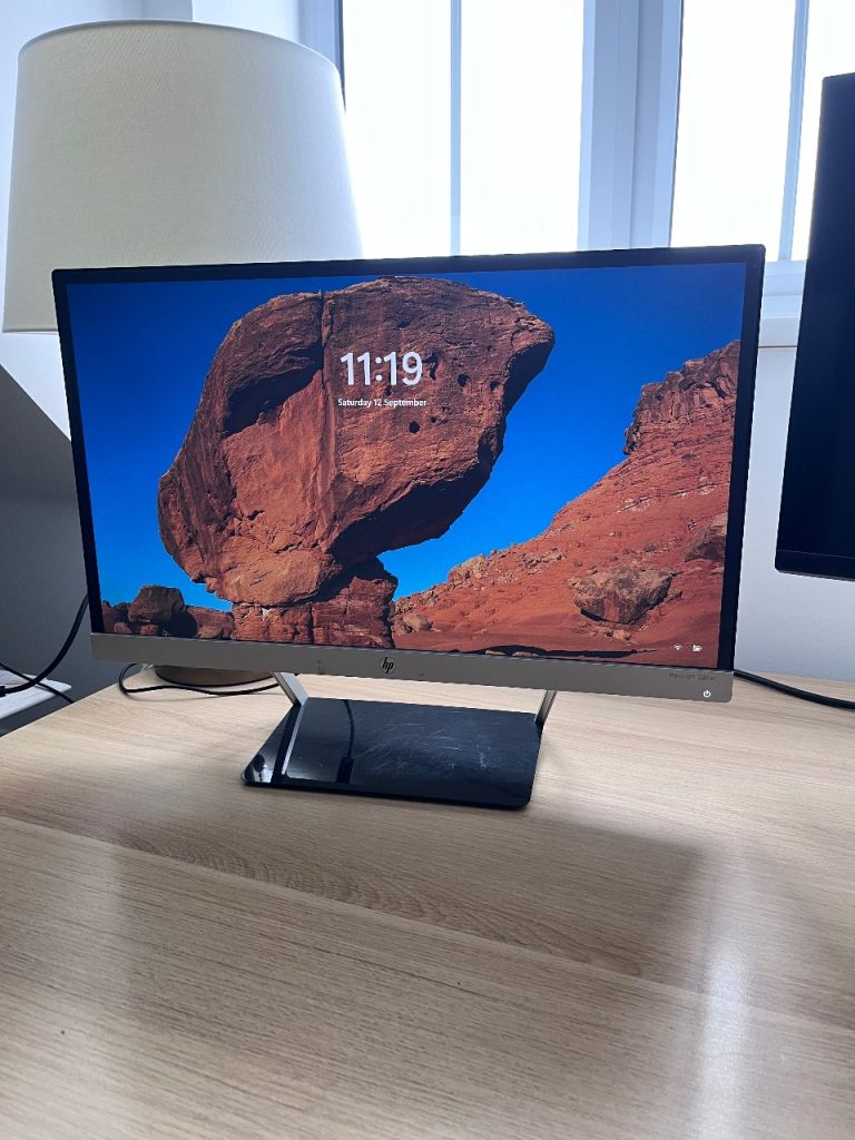 HP Pavilion 24" LED monitor