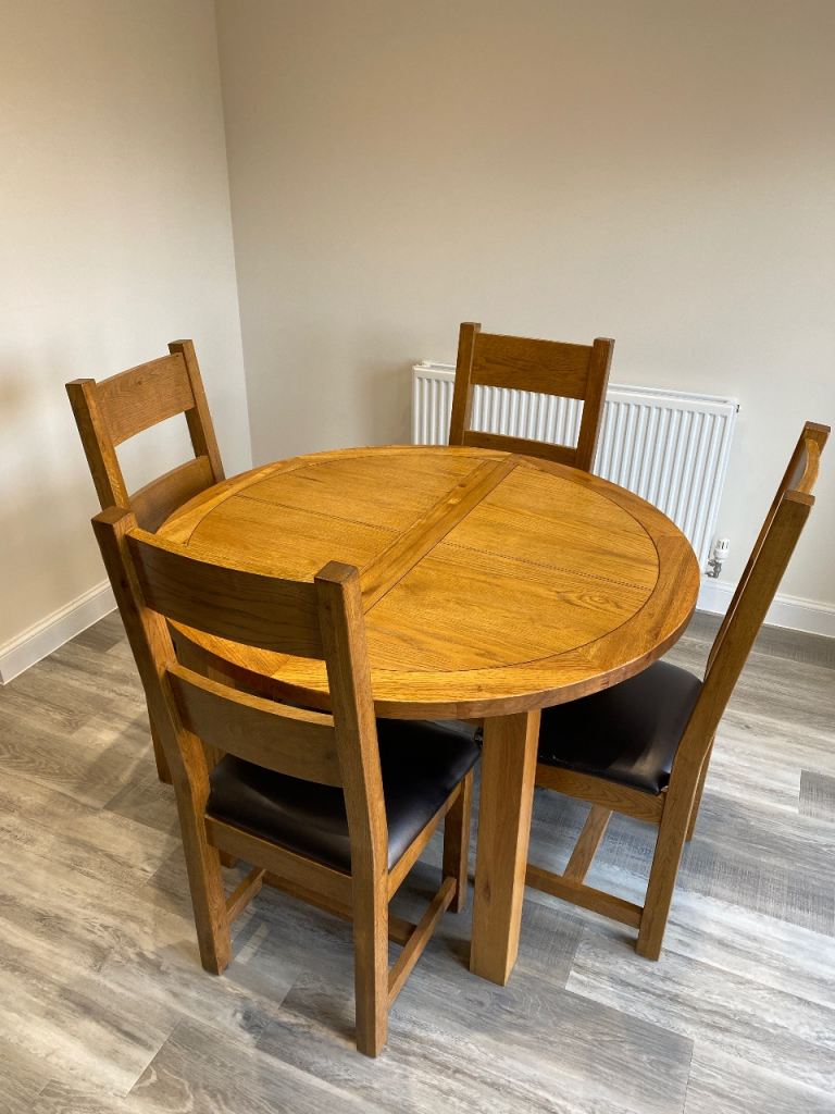 Solid Oak Extendable Dining Table & 4 Chairs – Originally £900, £150.00 ...