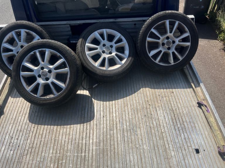 Vauxhall alloy wheels 
