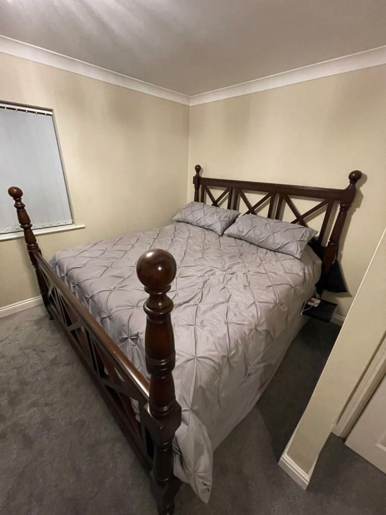 FOUR-POSTER STYLE SUPER KING BED FULL SET 