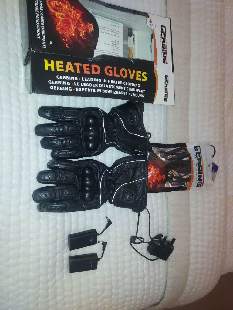 Heated motorcycle gloves 