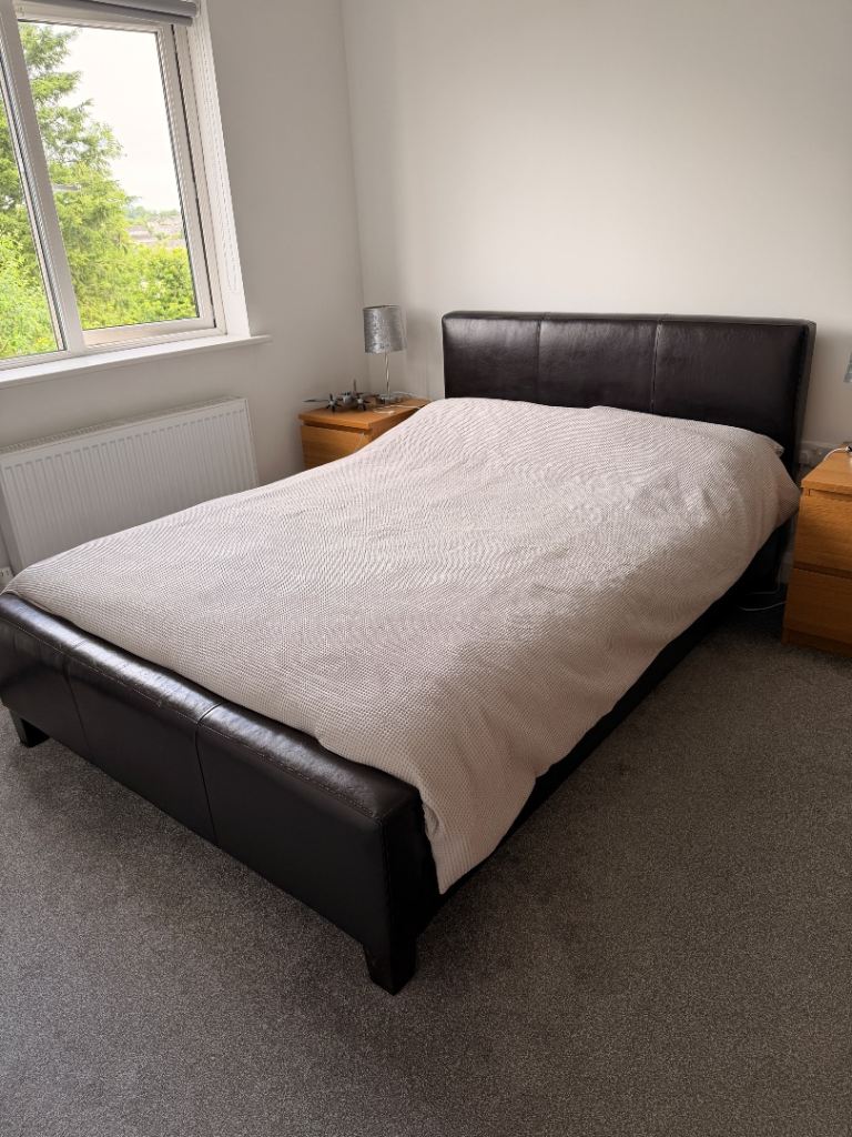 Double bed frame - faux leather 