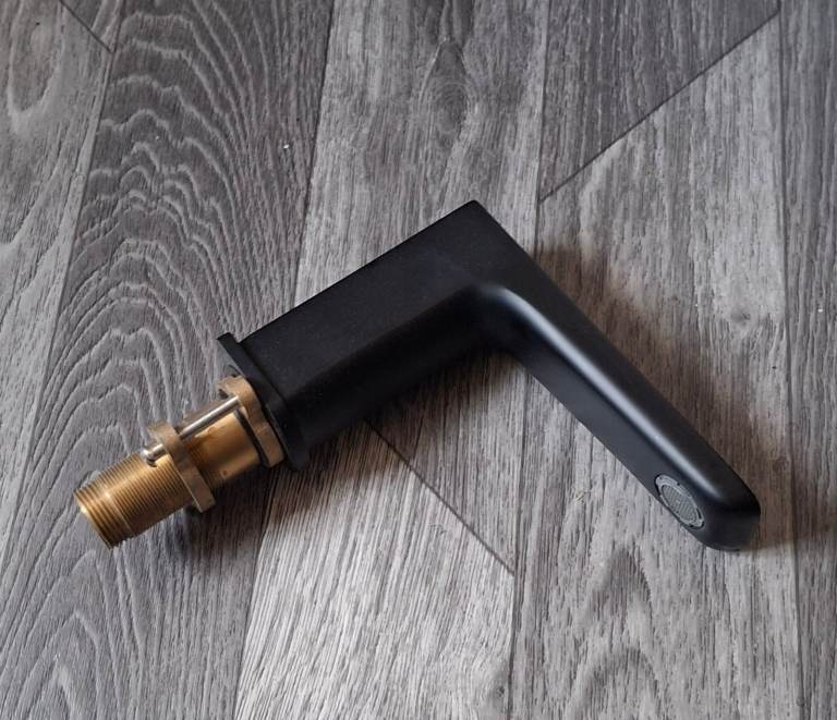 Black tap 
