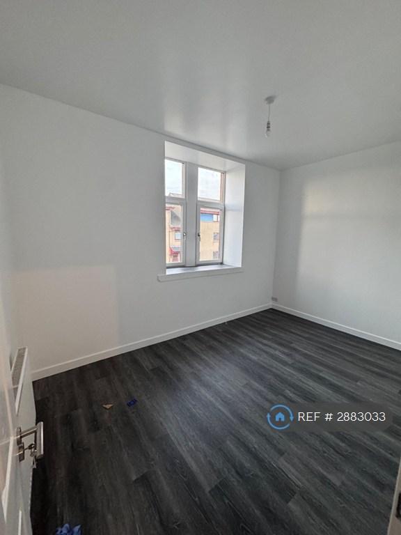 2 bedroom flat in Glasgow Road, Hamilton, ML3 (2 bed) (#2883033)