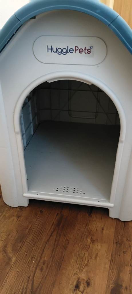 Dog kennel (house )