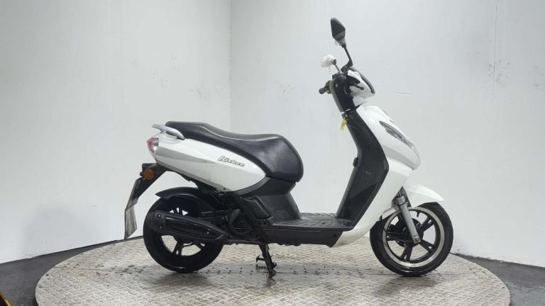 Peugeot Kisbee 2016 10K PROJECT 50CC SCOOTER 4 STROKE SPARES OR REPAIR