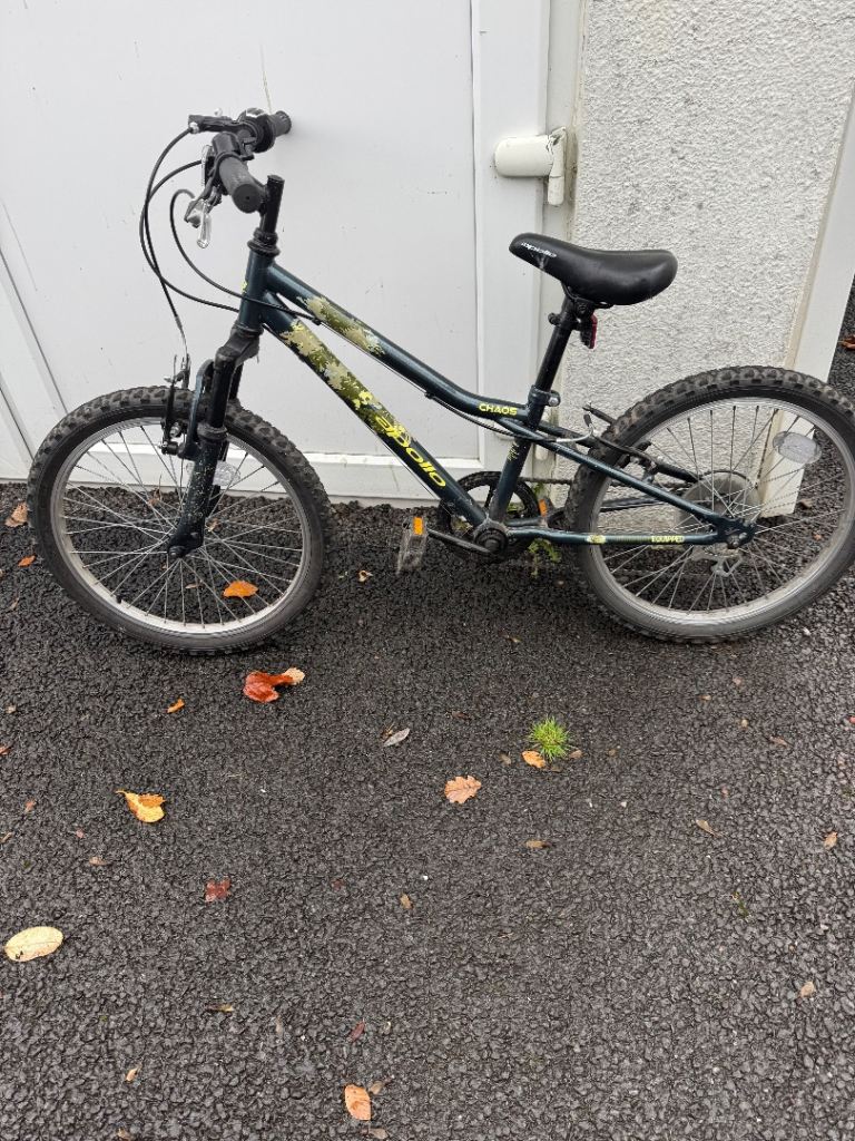 Child’s bike age 7-10 Apollo