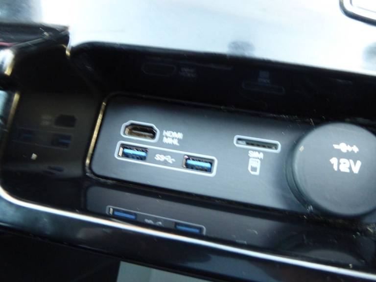 2017 Land Rover Discovery 3.0 TD V6 HSE Luxury SUV 5dr Diesel Auto 4WD Euro 6 (s/s) (258 ps) ESTA...