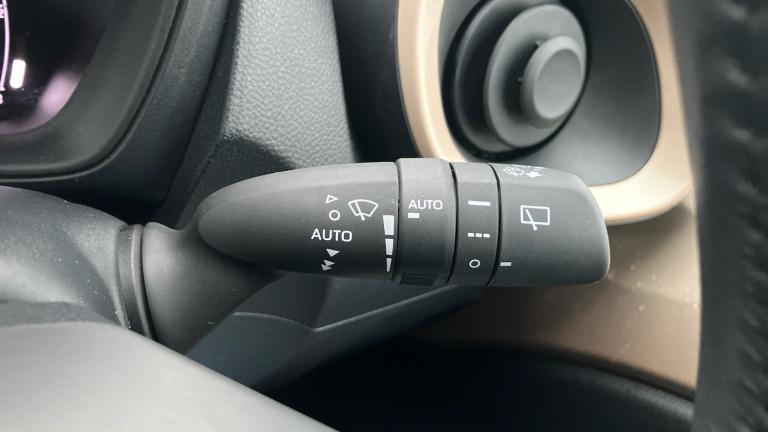 2025 Toyota Aygo X 1.0 VVT-i Edge 5dr HATCHBACK PETROL Manual