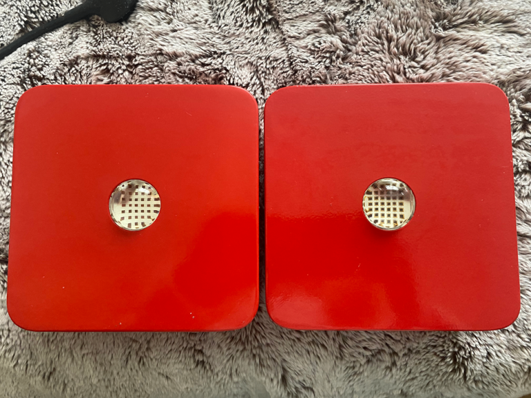 RED LIGHT THERAPY 2 MACHINES EASY TO USE