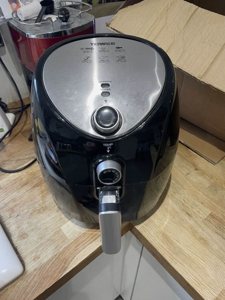 Tower T17021 4.3L Manual Air Fryer - Excellent condition
