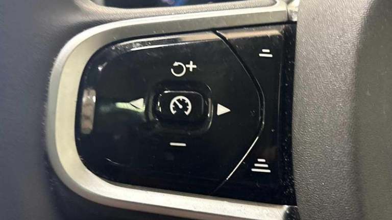 2025 Volvo XC90 Ultra T8 AWD Plug-in hybrid Electric/Petrol Dark 7 Seats Automatic SUV Hybrid Aut...