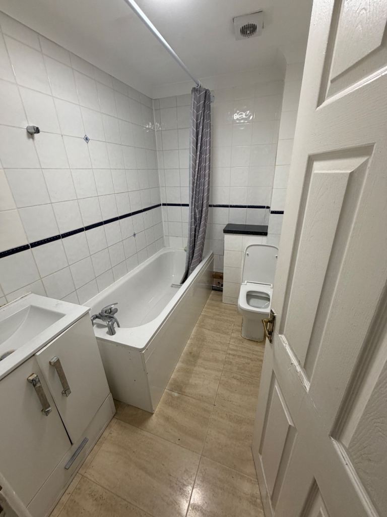 1 Bedroom 1st Floor Flat is available to rent on Staines Road in Feltham TW14