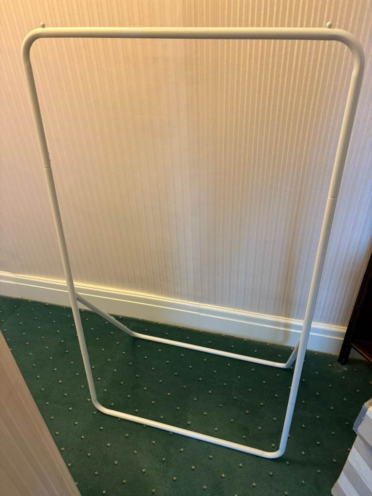 White Metal Clothes Rail – Good Condition