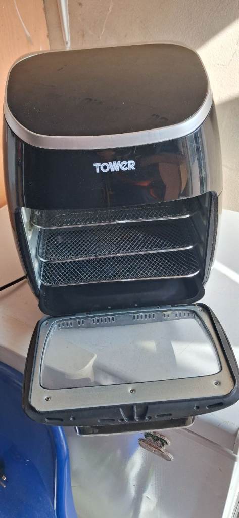 Tower Air Fryer Oven – Black, Good Condition