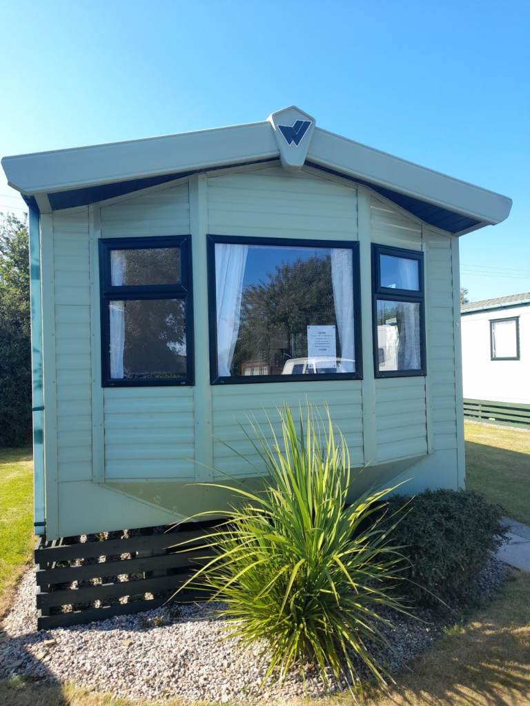 2 bedroom, 2014 Willerby Rio Gold Static caravan on a small, independent quiet site in Polruan