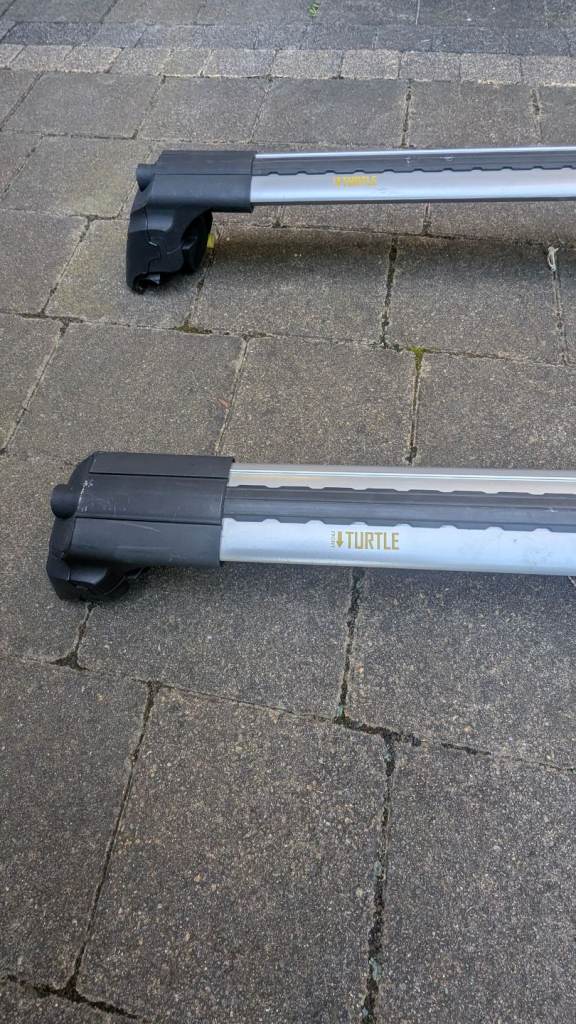 Hyundai Tucson roof bars