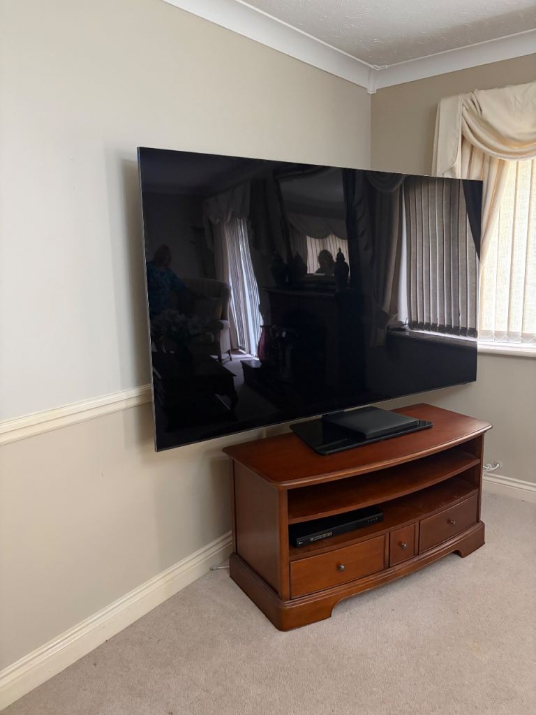Samsung 85 inch to Qled 8k smart tv