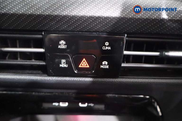 2022 Volkswagen Golf 1.5 TSI R-Line 5dr Hatchback Petrol Manual