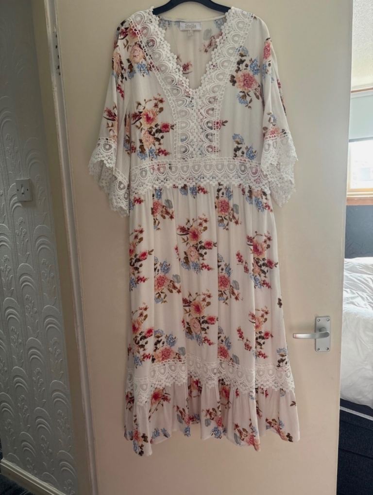 Women's White Maxi Floral Dress - Size UK 14. Great condition
