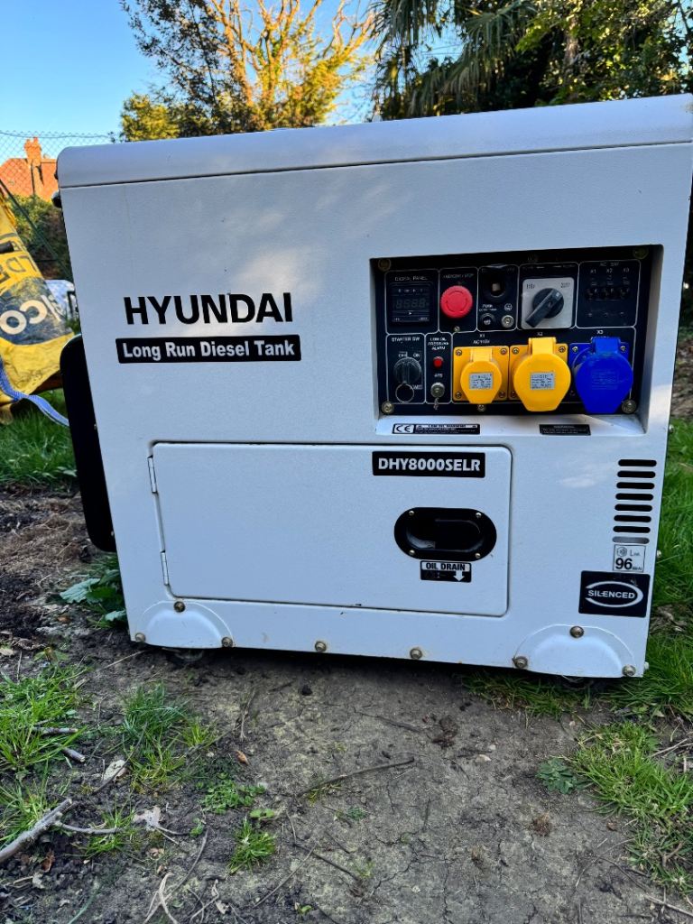 Hyundai DHY8000SLR Power Generator – Used Once – Excellent Condition