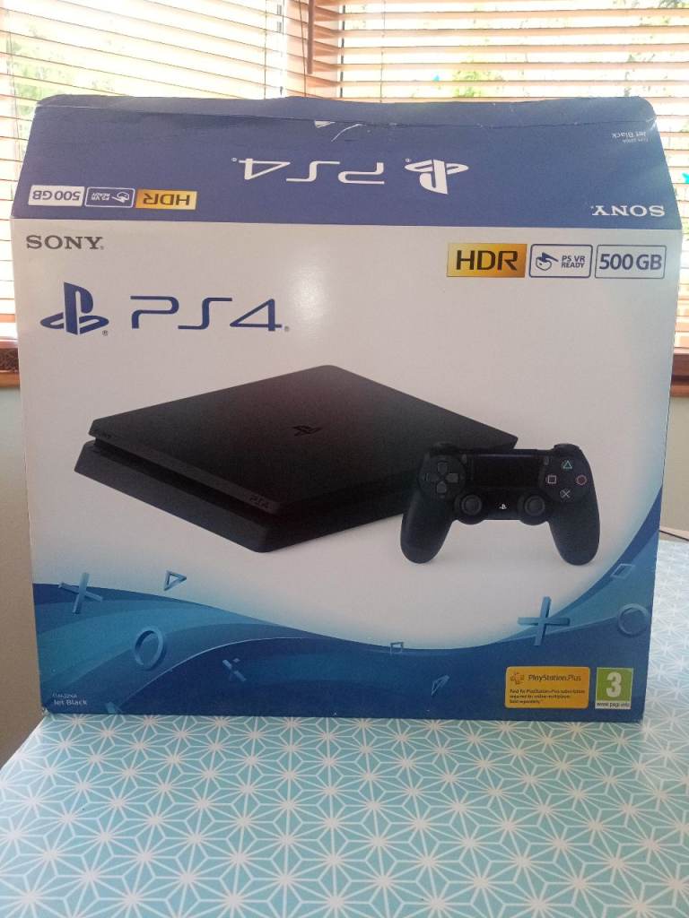 PS4 JET BLACK 500 GB  BOXED(IP2)