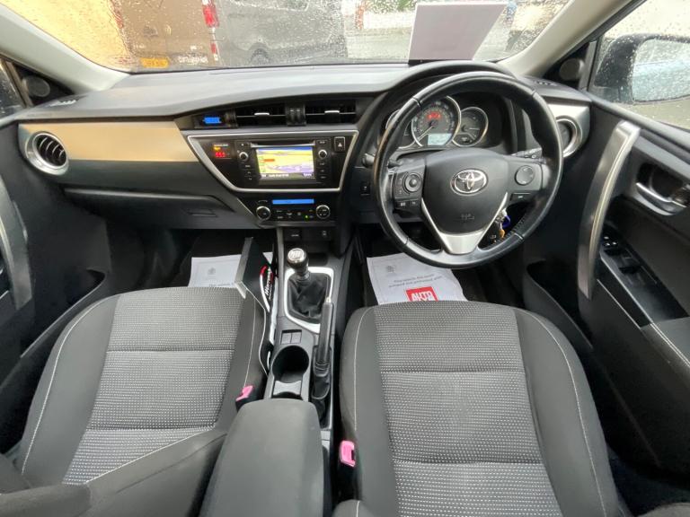2013 Toyota Auris 1.6 V-Matic Icon 5dr HATCHBACK Petrol Manual