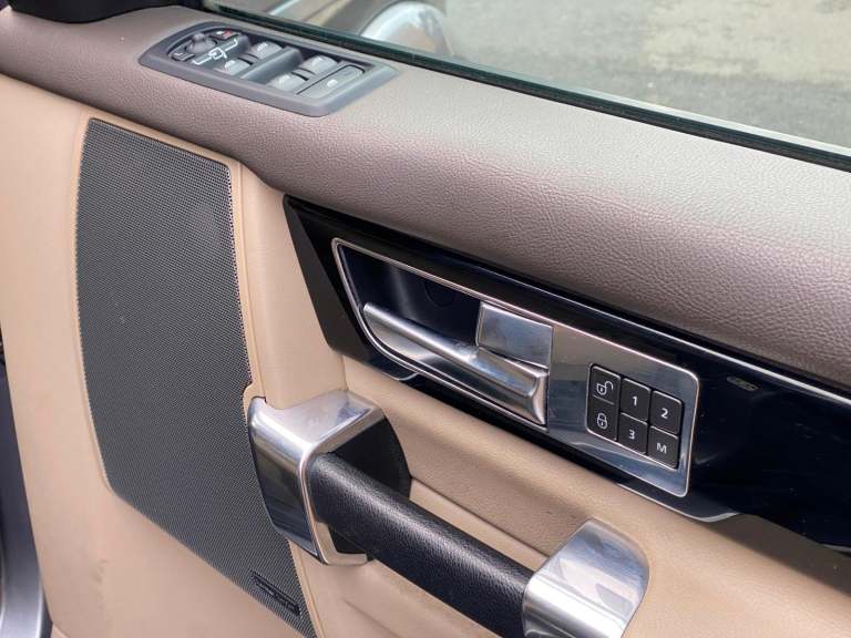 2012 LAND ROVER DISCOVER 4 HSE 3.0 SDV6 AUTOMATIC 4X4 + 7 SEATER + FACELIFT