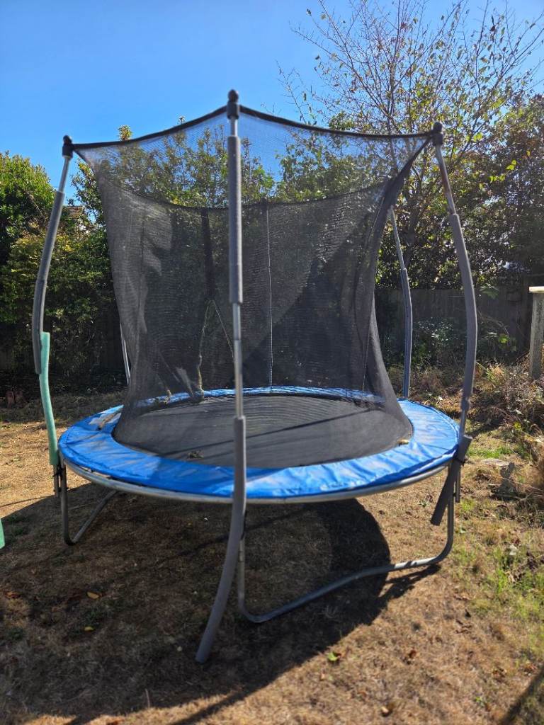 8ft trampoline 
