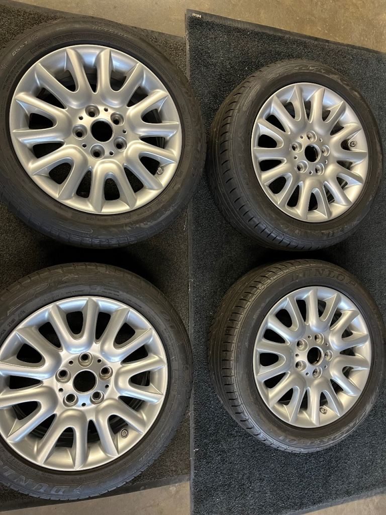 Mini alloy wheels 16” as new with runflat tyres 