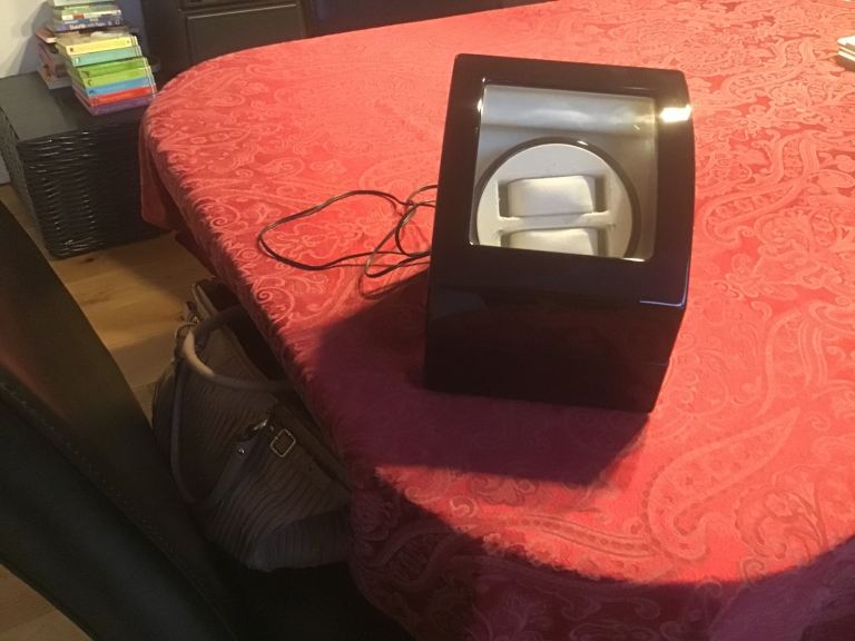 Watch winder