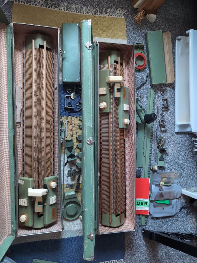 Singer suitcase knitting machine MK2 X 2