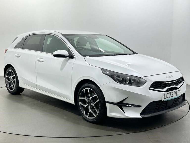 2023 Kia Ceed 1.5 T-GDi 3 Euro 6 (s/s) 5dr HATCHBACK Petrol Manual