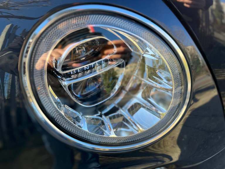 BREAKING BENTLEY BENTAYGA W12 AUTOMATIC 8 SPEED 6.0 PETROL 2018