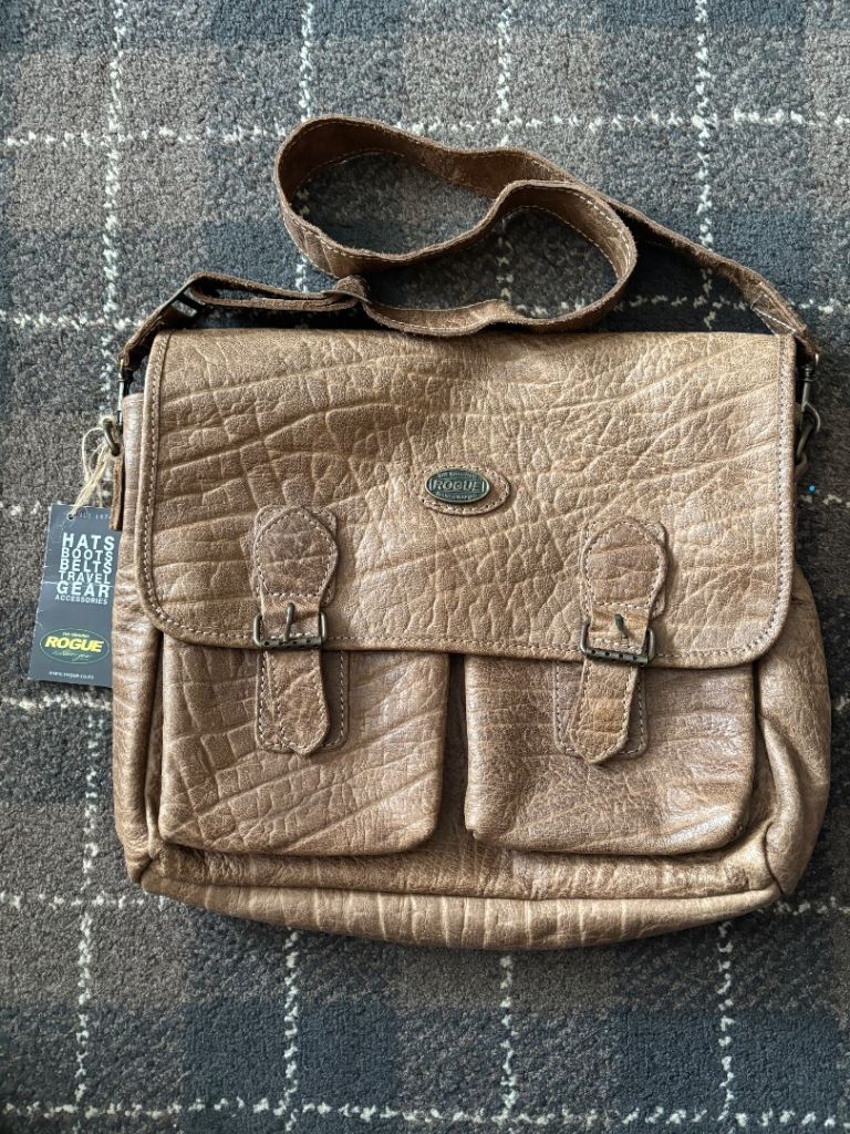 Rogue sling bag in buffalo ( laptop bag )