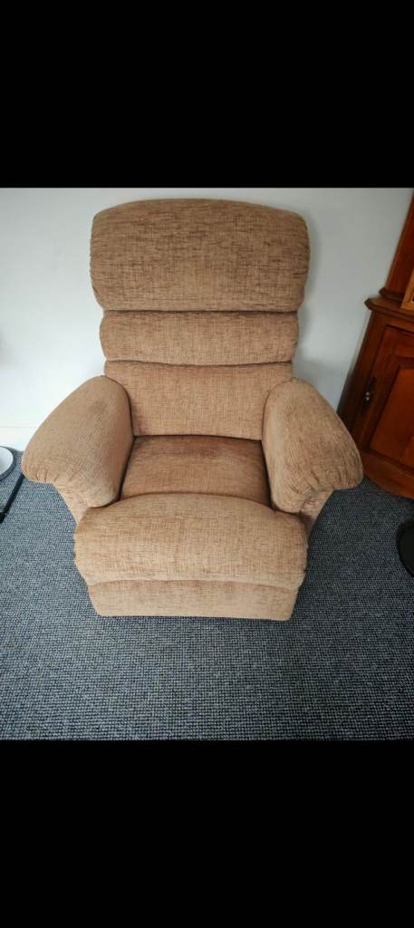 Rise and recline mobility chair