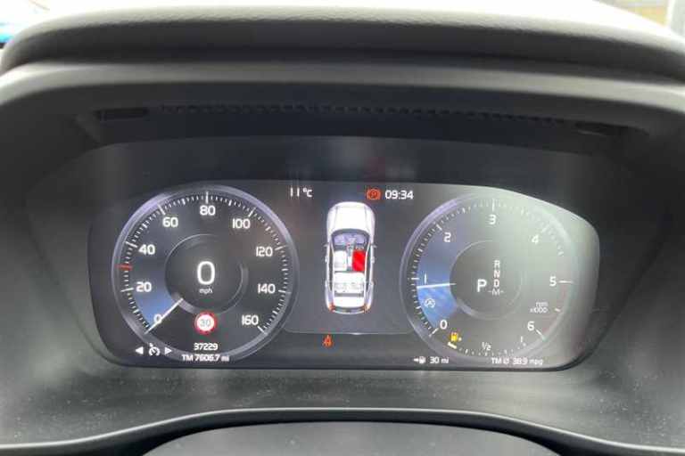 2020 Volvo XC40 2.0 D4 Inscription Pro SUV 5dr Diesel Auto AWD Euro 6 (s/s) (190 ps) SUV Diesel A...