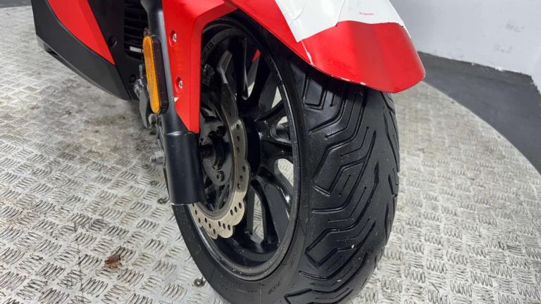 Lexmoto Apollo 2021 8K RUNNING PROJECT SCOOTER SPARES OR REPAIR 125CC MAXI