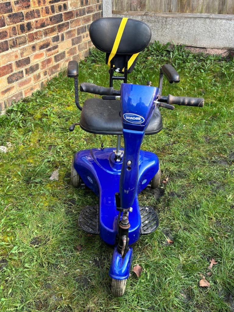 Invacare 3 wheel mobilty scooter 
