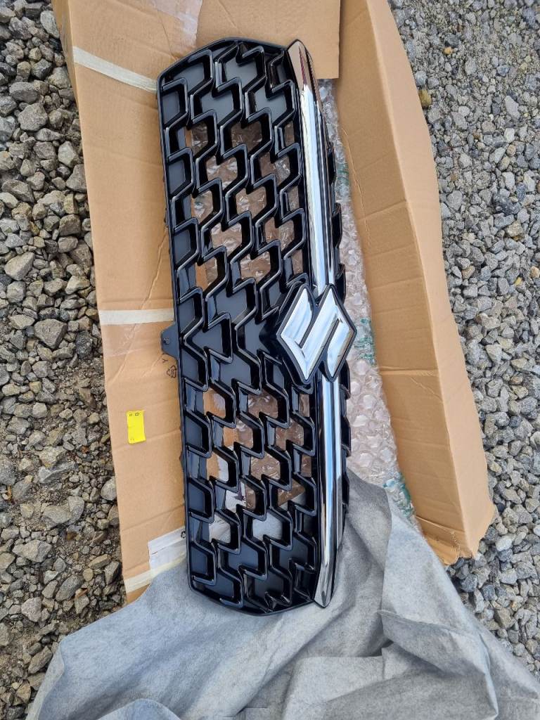 NEW Genuine Suzuki S-CROSS 2022-On Front Upper Grille 