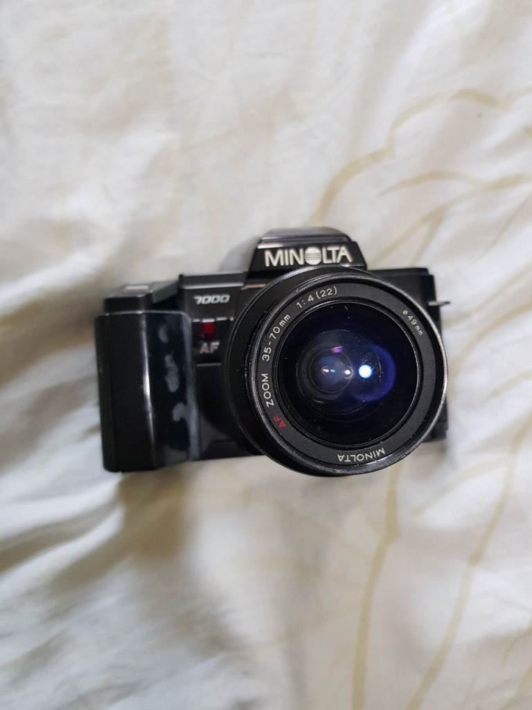 Minolta 7000 AF Film Camera with Zoom Lens – Good Condition
