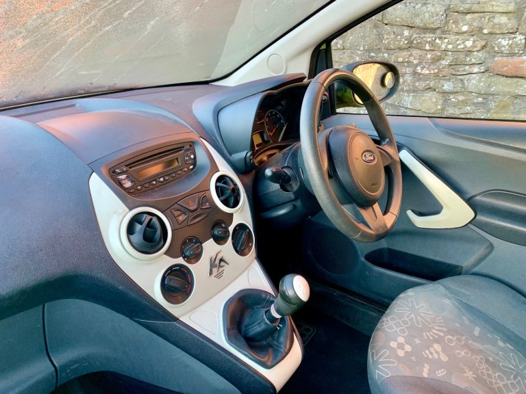 £37 road tax - Ford Ka. 1.3