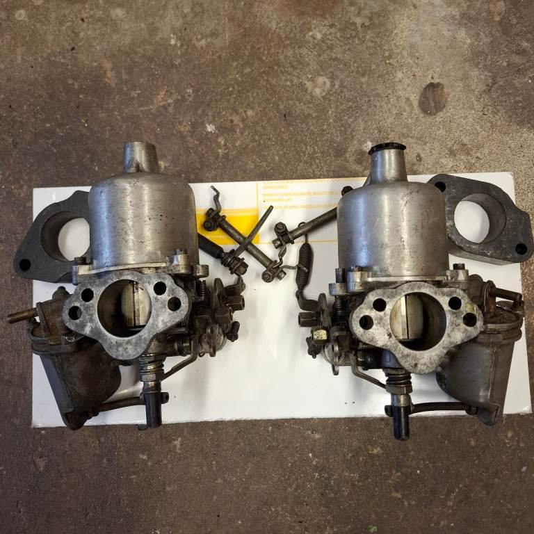 Twin SU carb,s 