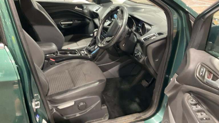 2017 Ford Kuga 1.5 EcoBoost 182 Titanium 5dr Auto HATCHBACK PETROL Automatic